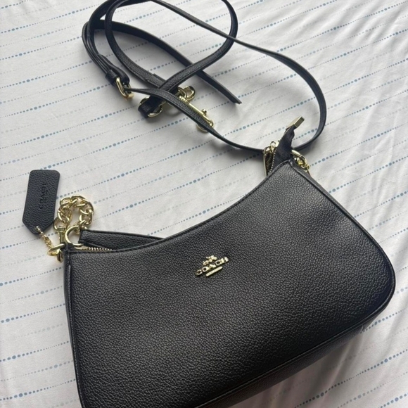 Coach Handbags - Coach Black Leather Shoulder Bag